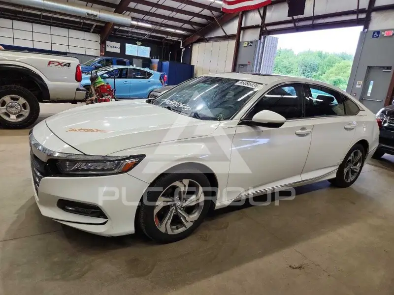 2018 Honda Accord photo