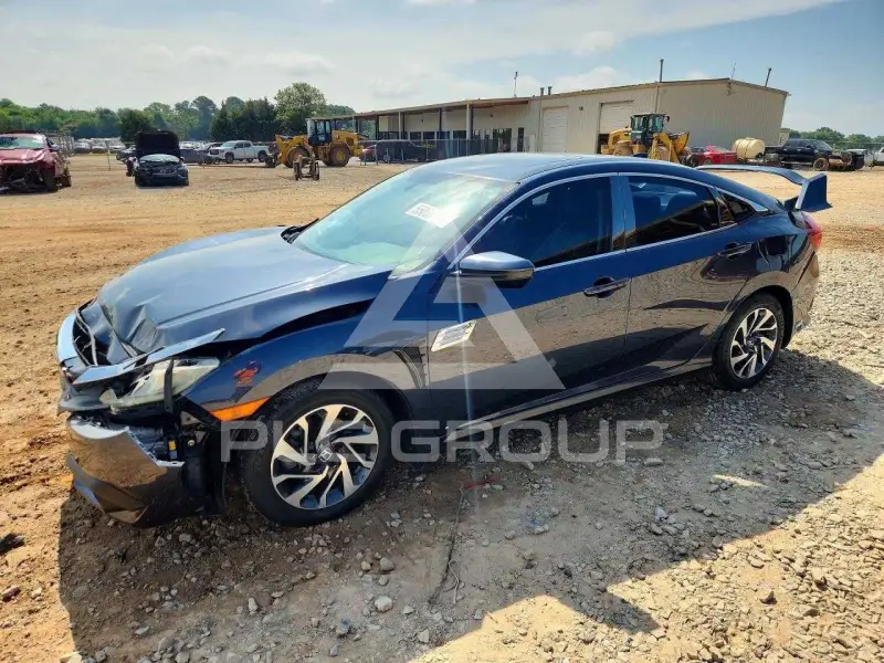 2018 Honda CIVIC фото