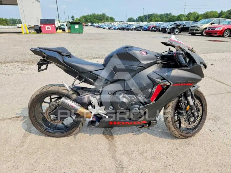 2018 Honda CBR photo