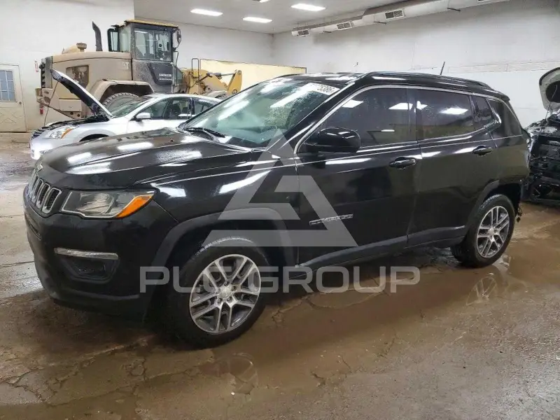 2018 Jeep COMPASS photo