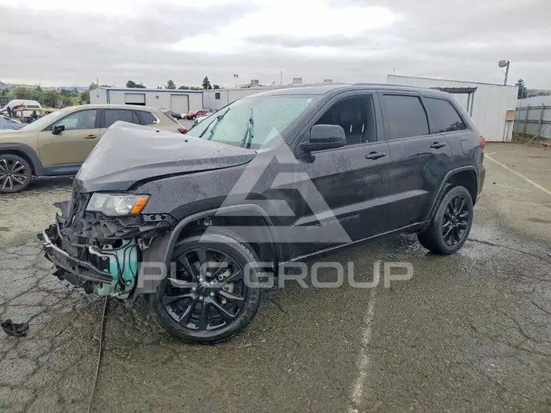 2018 Jeep CHEROKEE photo