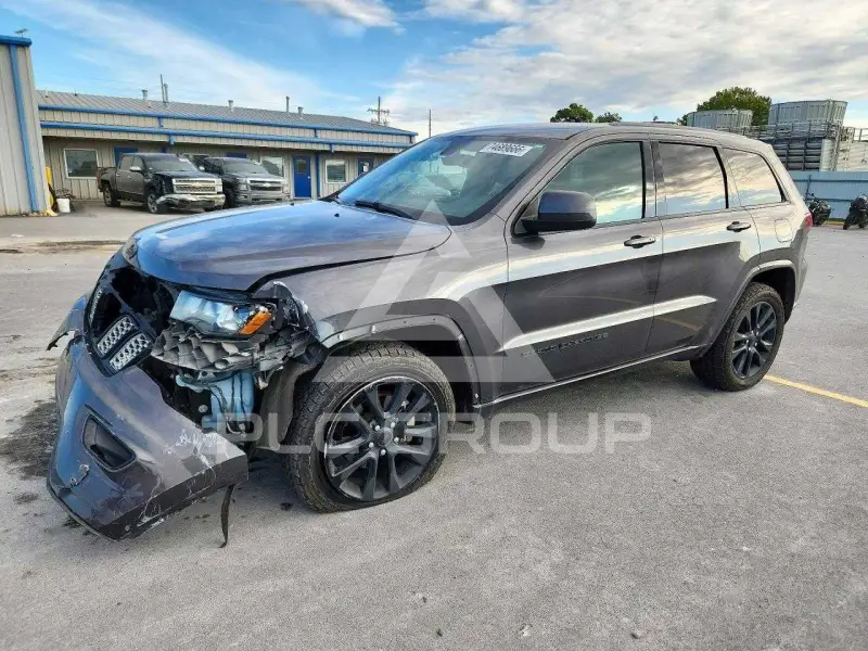 2018 Jeep CHEROKEE photo