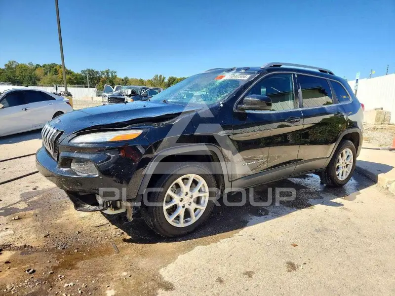 2018 Jeep CHEROKEE photo