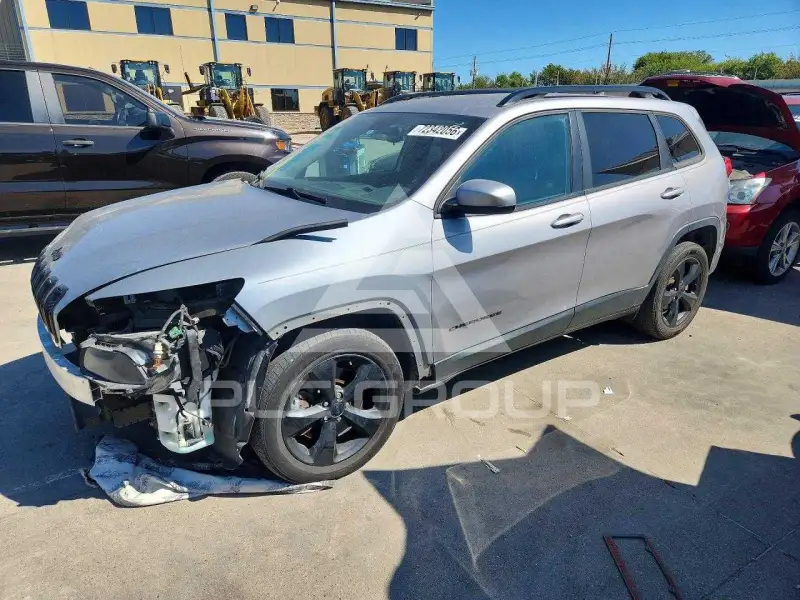 2018 Jeep CHEROKEE фото