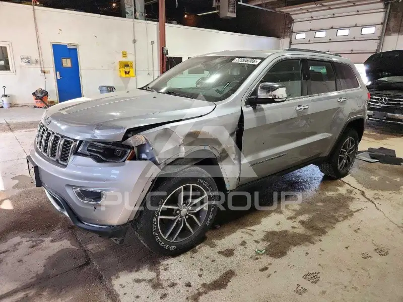 2018 Jeep CHEROKEE фото