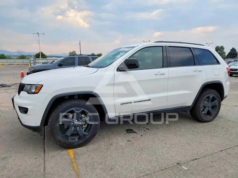 2018 Jeep CHEROKEE photo
