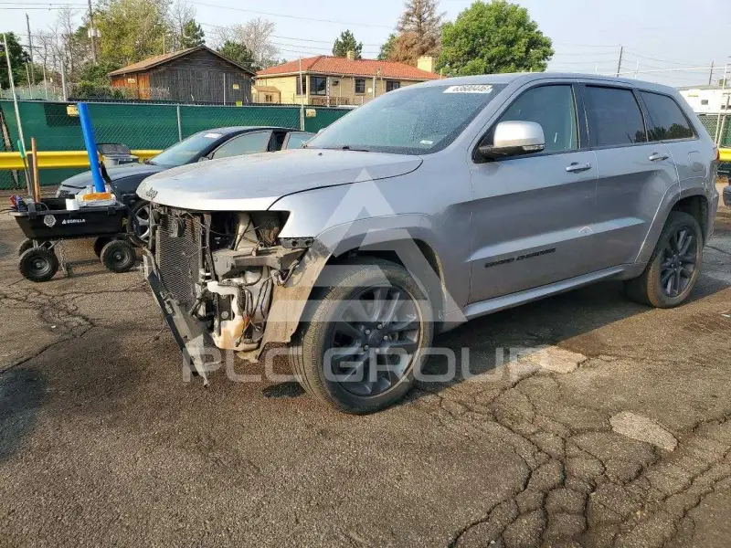 2018 Jeep CHEROKEE фото