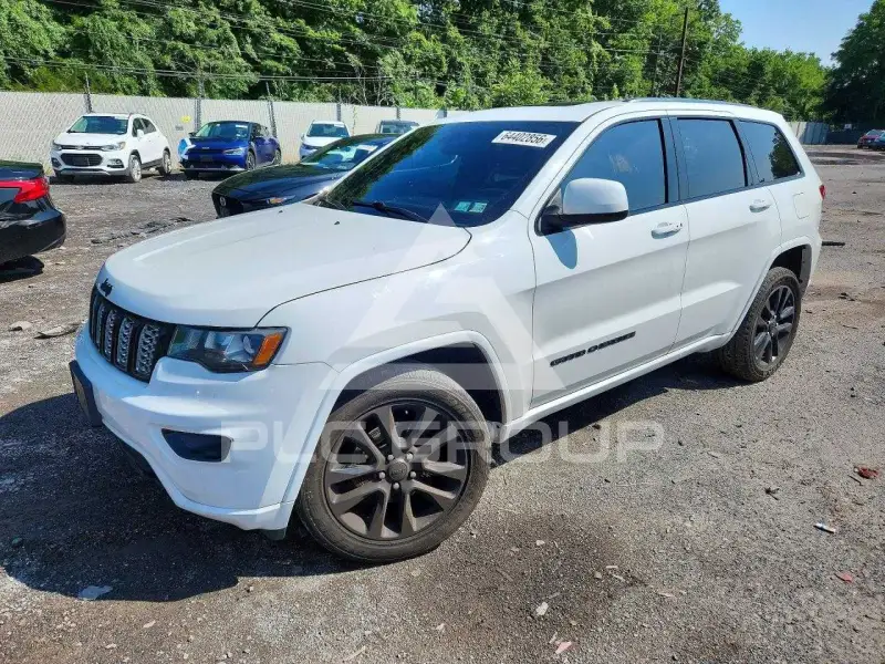 2018 Jeep CHEROKEE фото