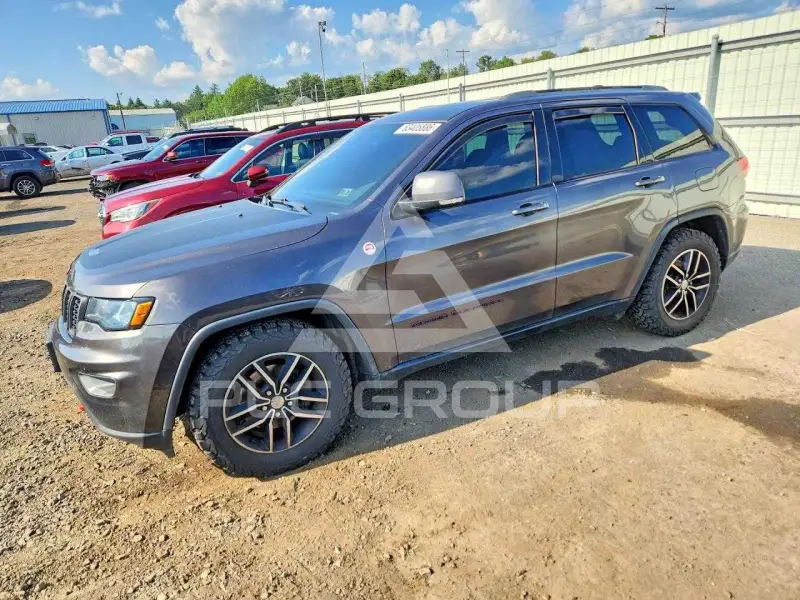 2018 Jeep CHEROKEE фото