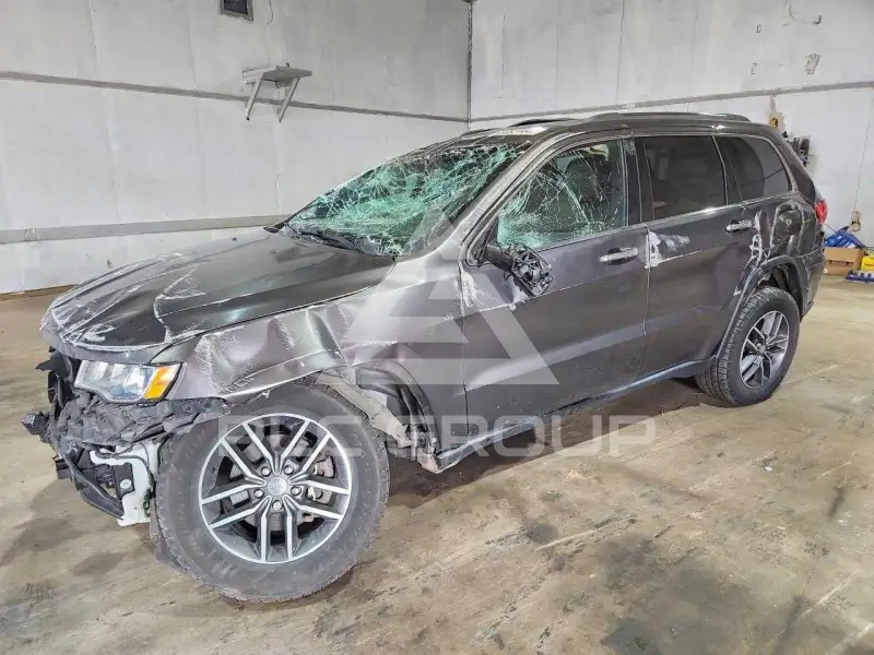 2018 Jeep CHEROKEE photo
