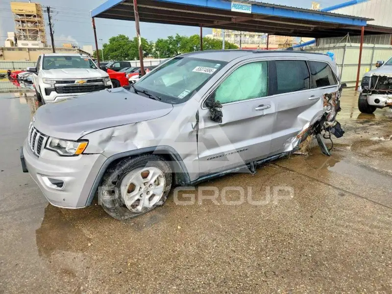 2018 Jeep CHEROKEE фото