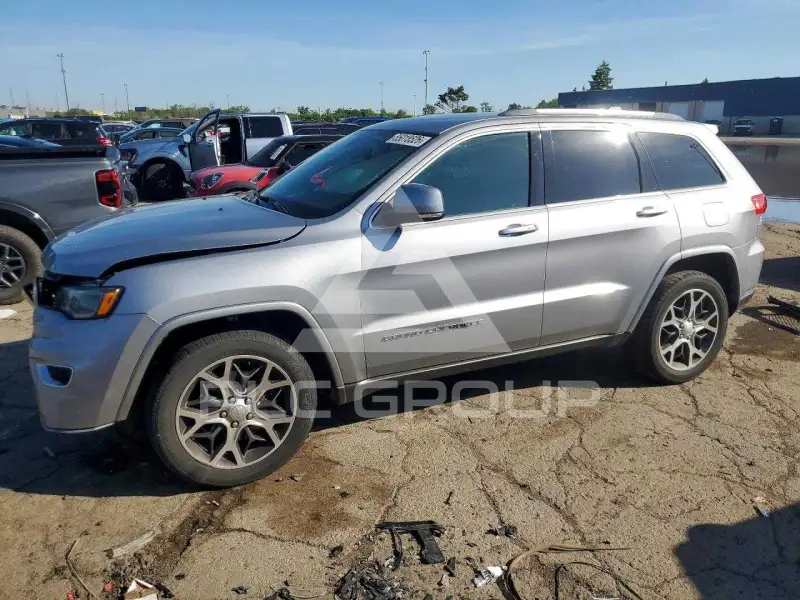 2018 Jeep CHEROKEE photo