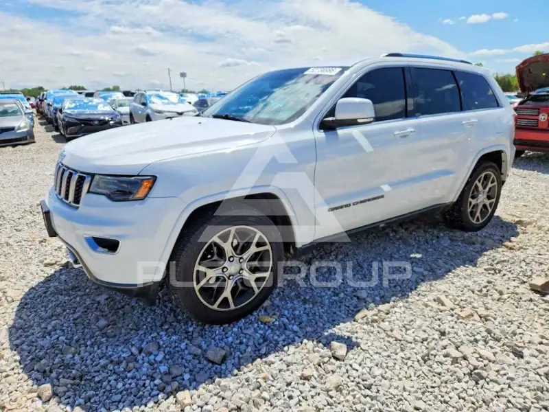2018 Jeep CHEROKEE photo