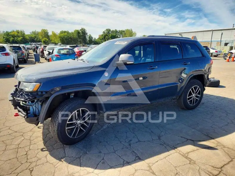 2018 Jeep CHEROKEE photo