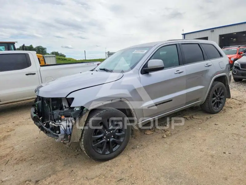 2018 Jeep CHEROKEE photo