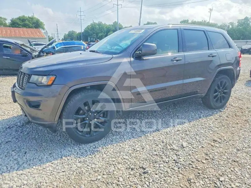 2018 Jeep CHEROKEE photo