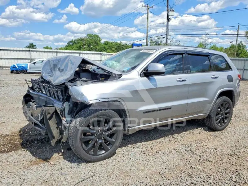 2018 Jeep CHEROKEE photo