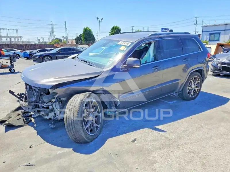 2018 Jeep CHEROKEE фото