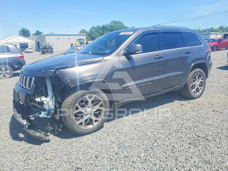 2018 Jeep CHEROKEE фото