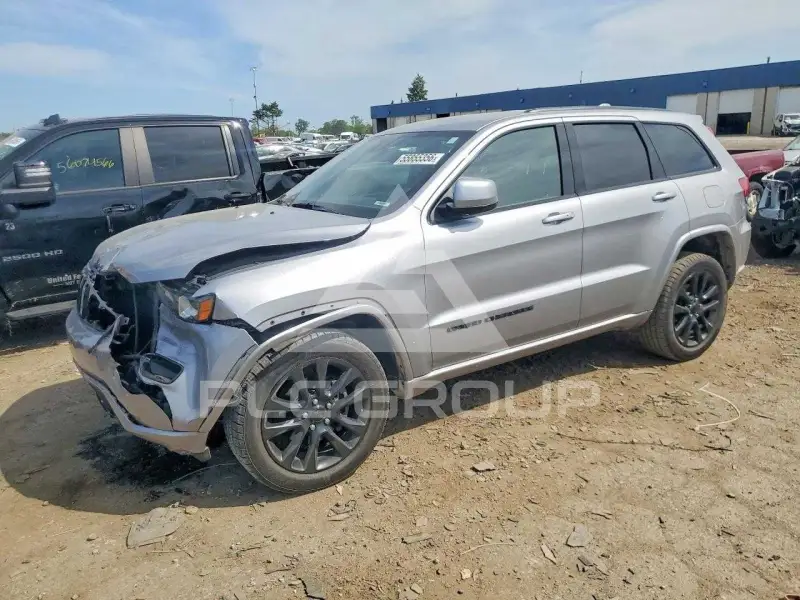 2018 Jeep CHEROKEE photo