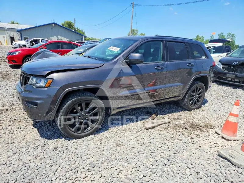 2018 Jeep CHEROKEE photo