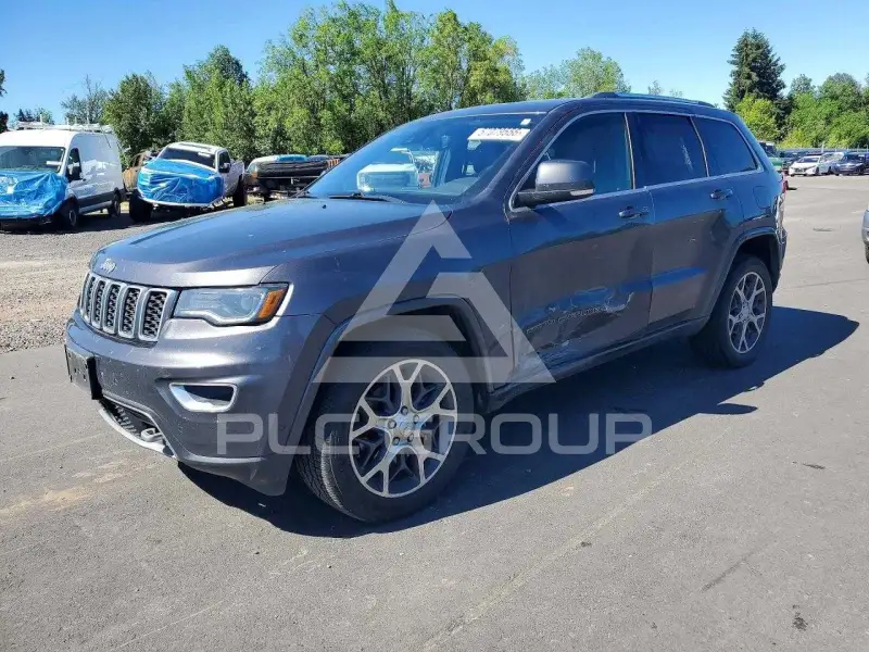 2018 Jeep CHEROKEE photo