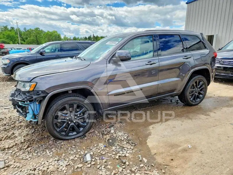2018 Jeep CHEROKEE фото