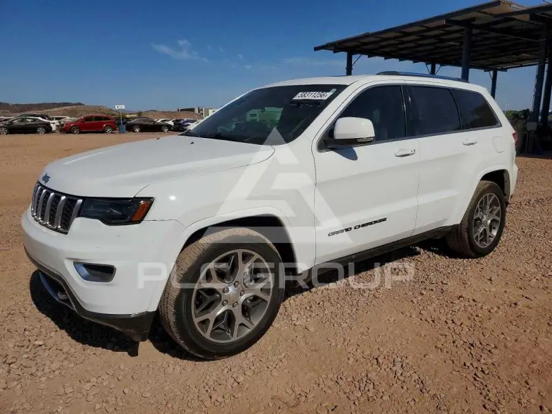2018 Jeep CHEROKEE photo