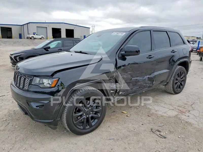2018 Jeep CHEROKEE photo