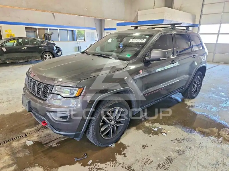 2018 Jeep CHEROKEE photo