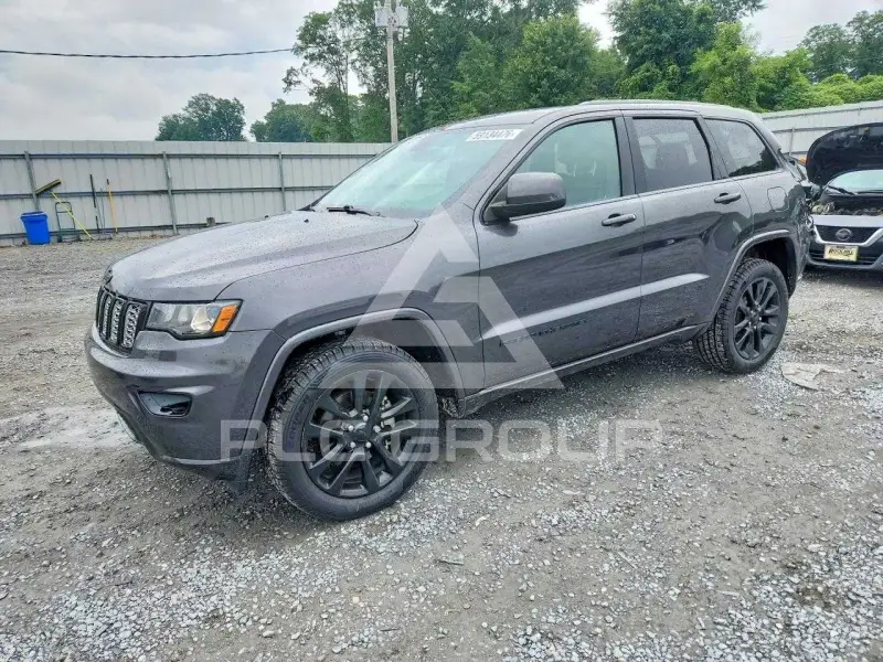 2018 Jeep Grand Cherokee фото
