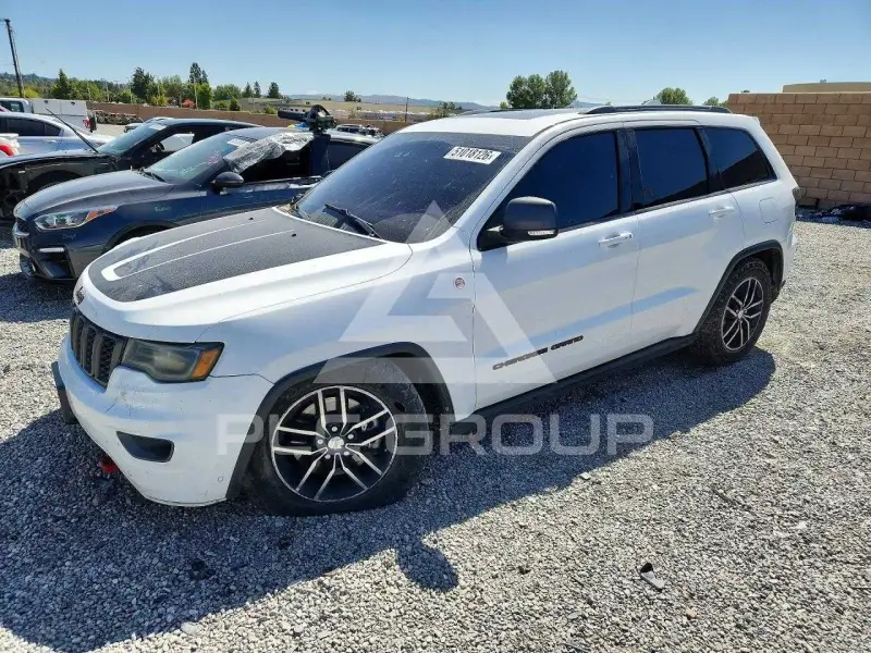 2018 Jeep CHEROKEE фото