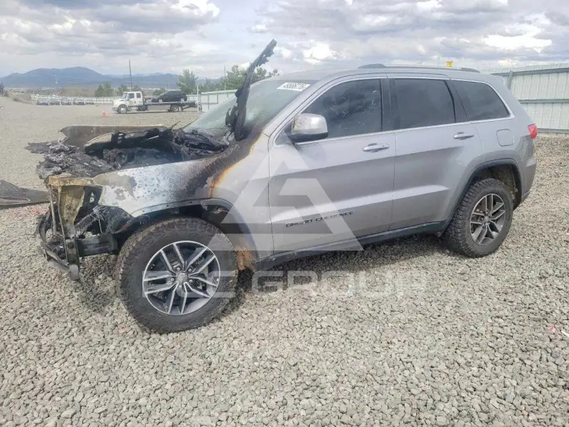 2018 Jeep CHEROKEE фото