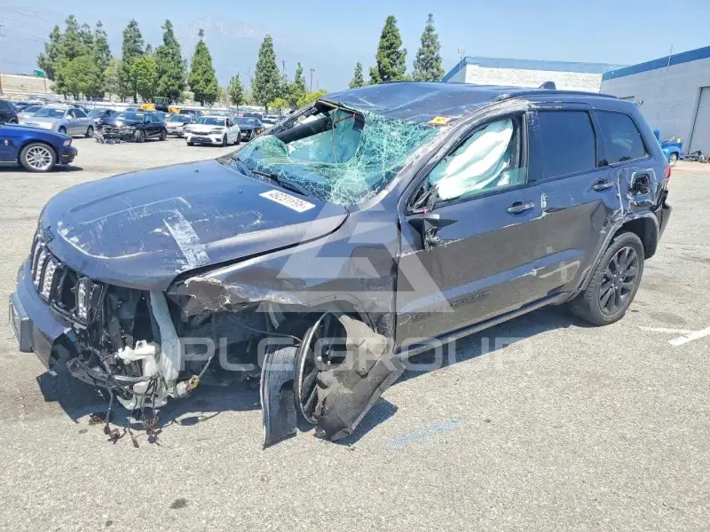 2018 Jeep CHEROKEE фото