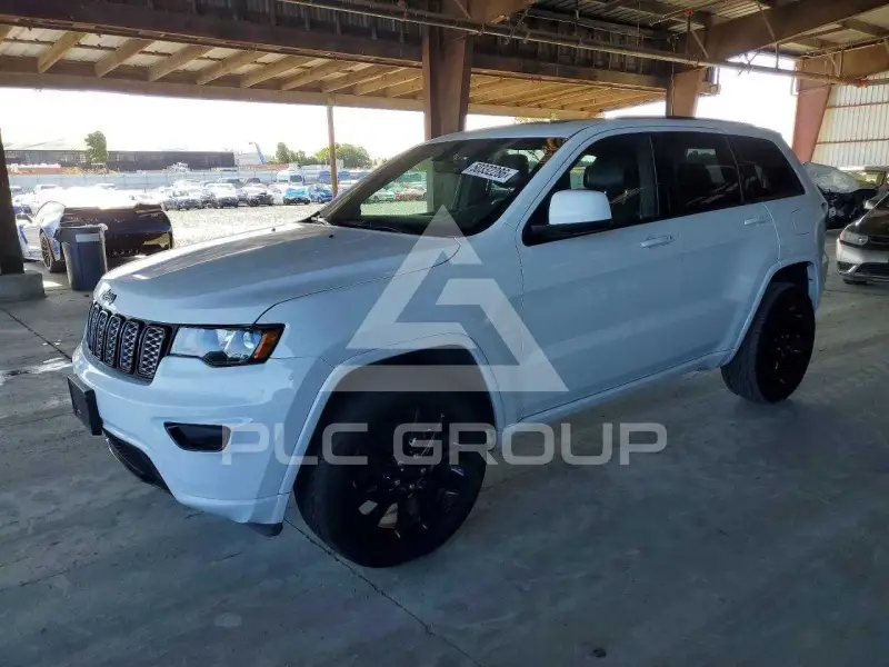 2018 Jeep CHEROKEE фото