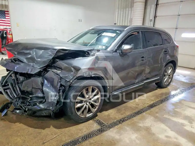 2018 Mazda CX-9 photo