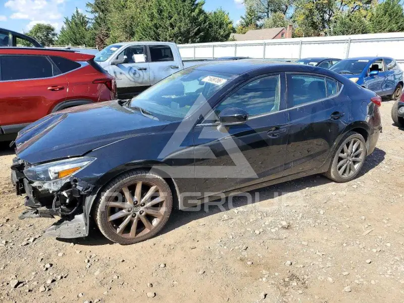 2018 Mazda 3 фото