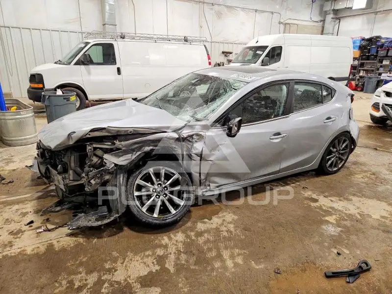 2018 Mazda 3 фото