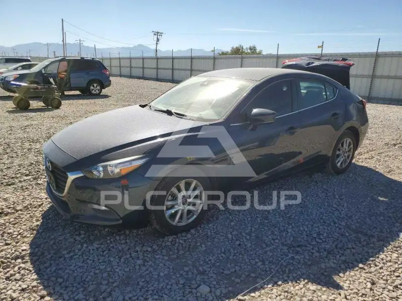 2018 Mazda 3 фото