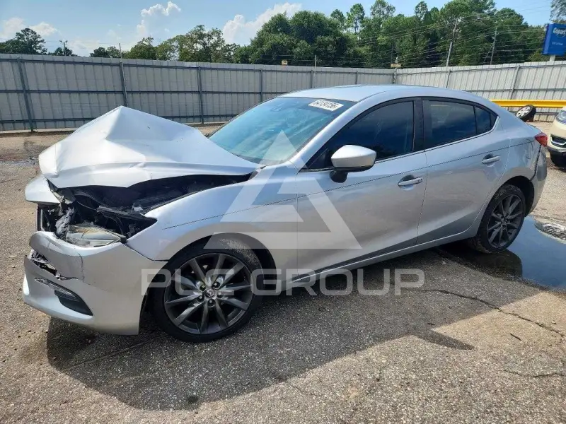 2018 Mazda 3 фото