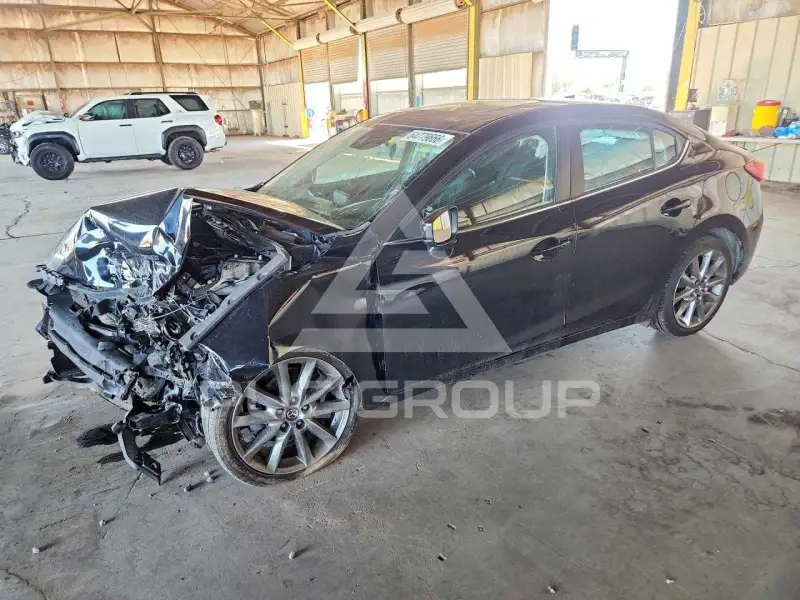2018 Mazda 3 фото