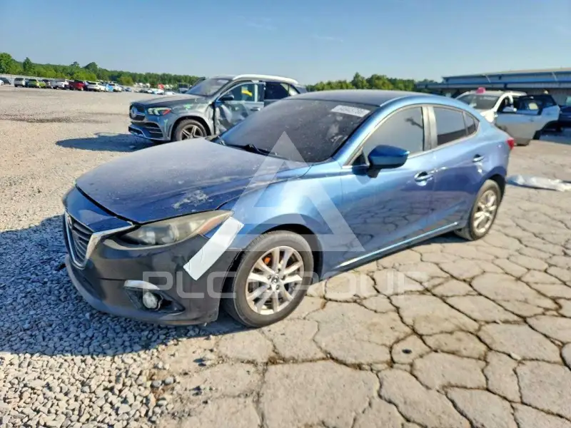2018 Mazda 3 photo