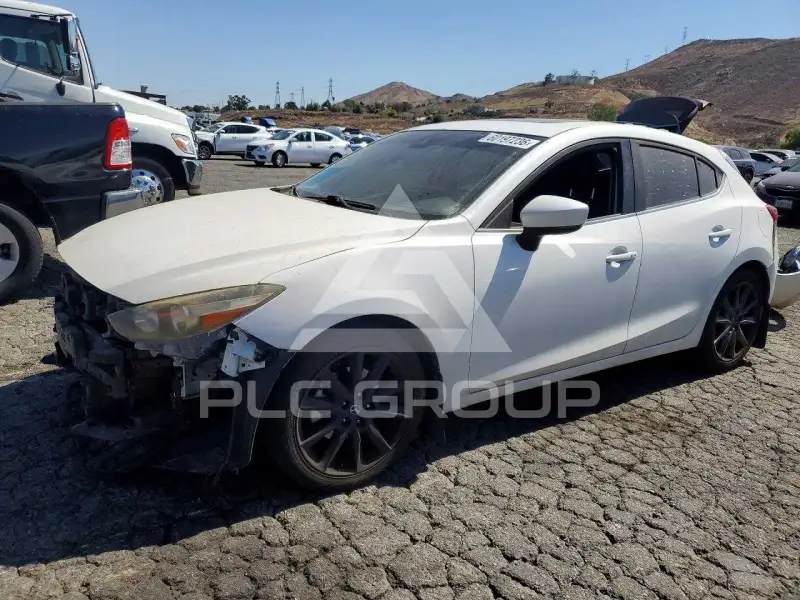 2018 Mazda 3 фото