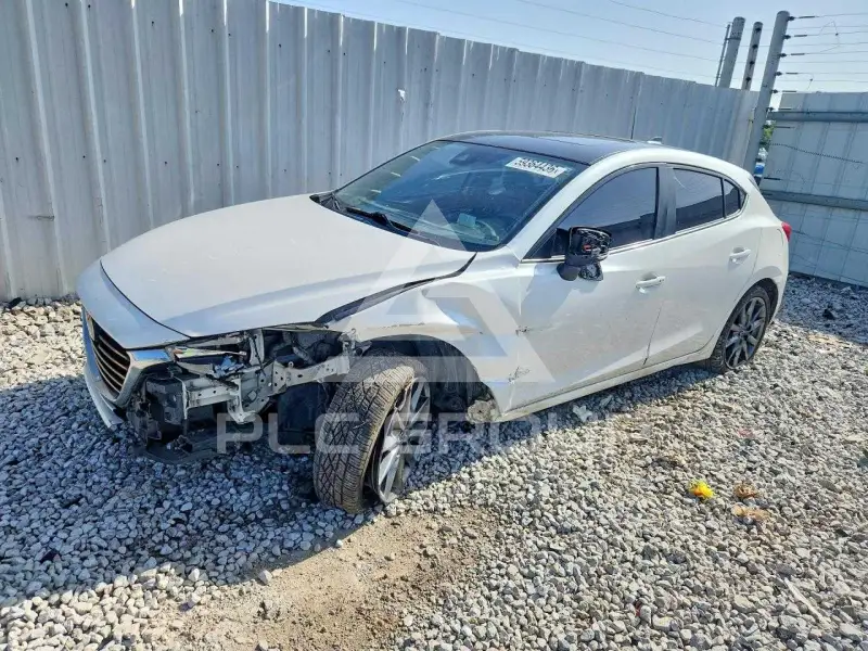 2018 Mazda 3 фото