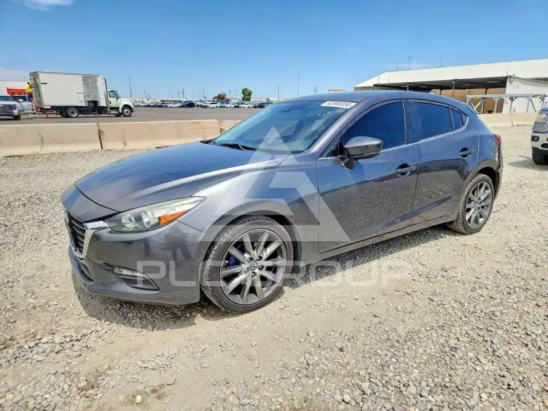 2018 Mazda 3 фото