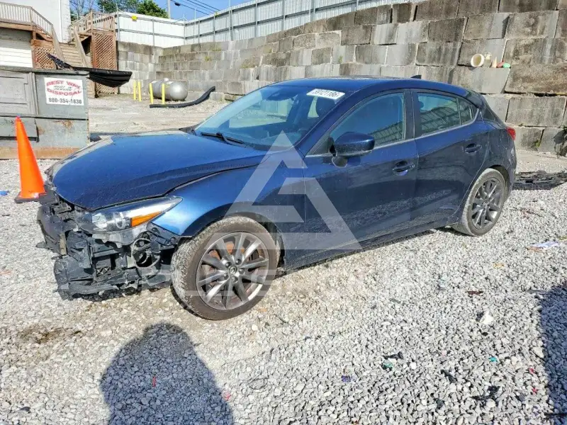 2018 Mazda 3 фото