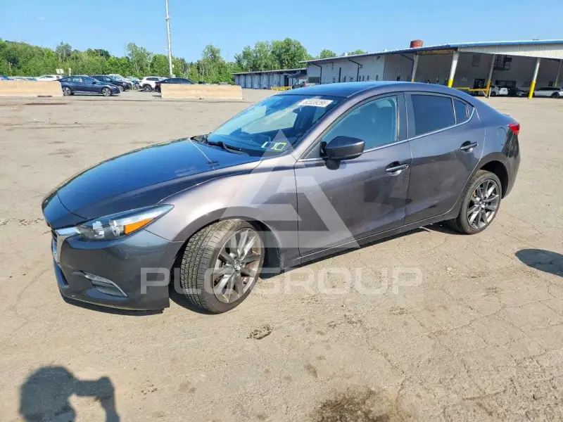 2018 Mazda 3 фото