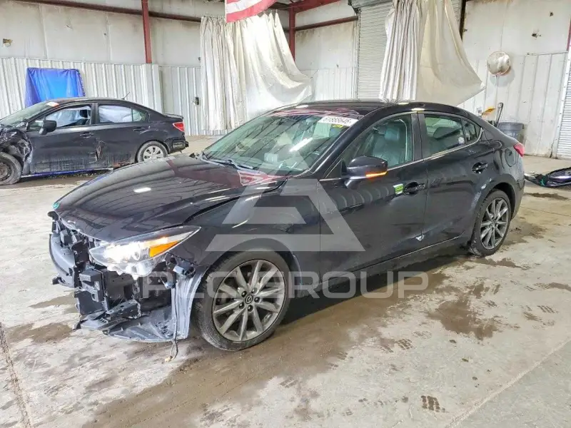 2018 Mazda 3 фото
