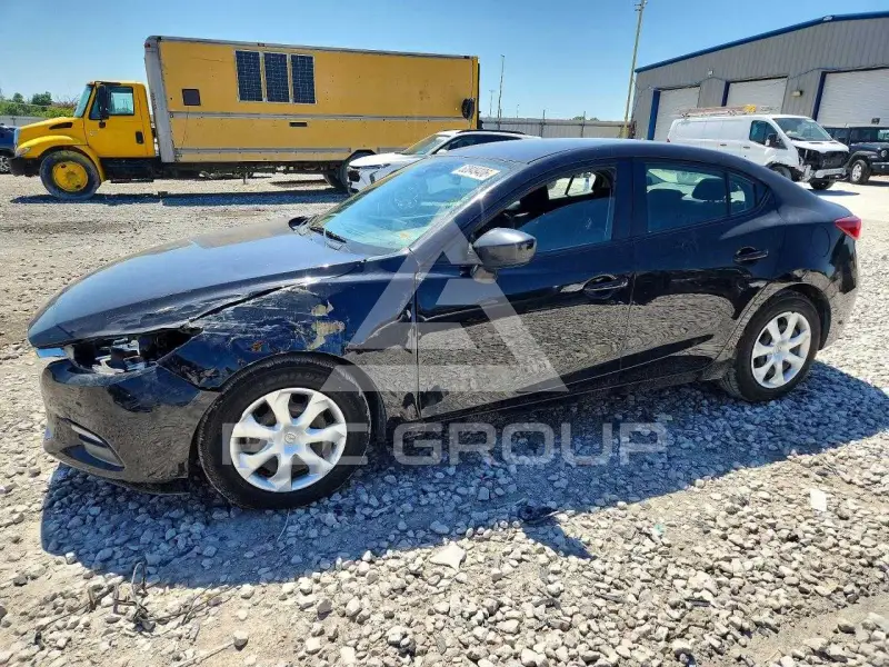 2018 Mazda 3 фото