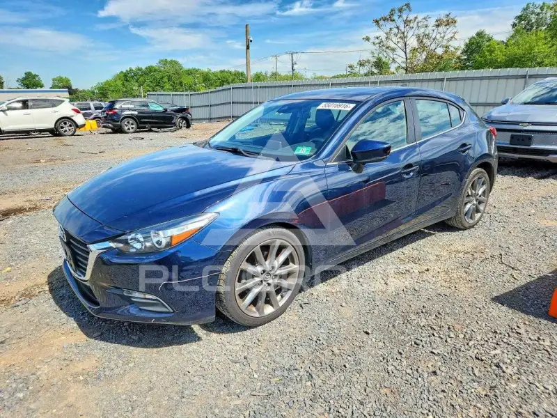 2018 Mazda 3 фото